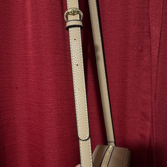 Beige Faux Leather Crossbody Bag GG Gently used - Picture 8 of 8